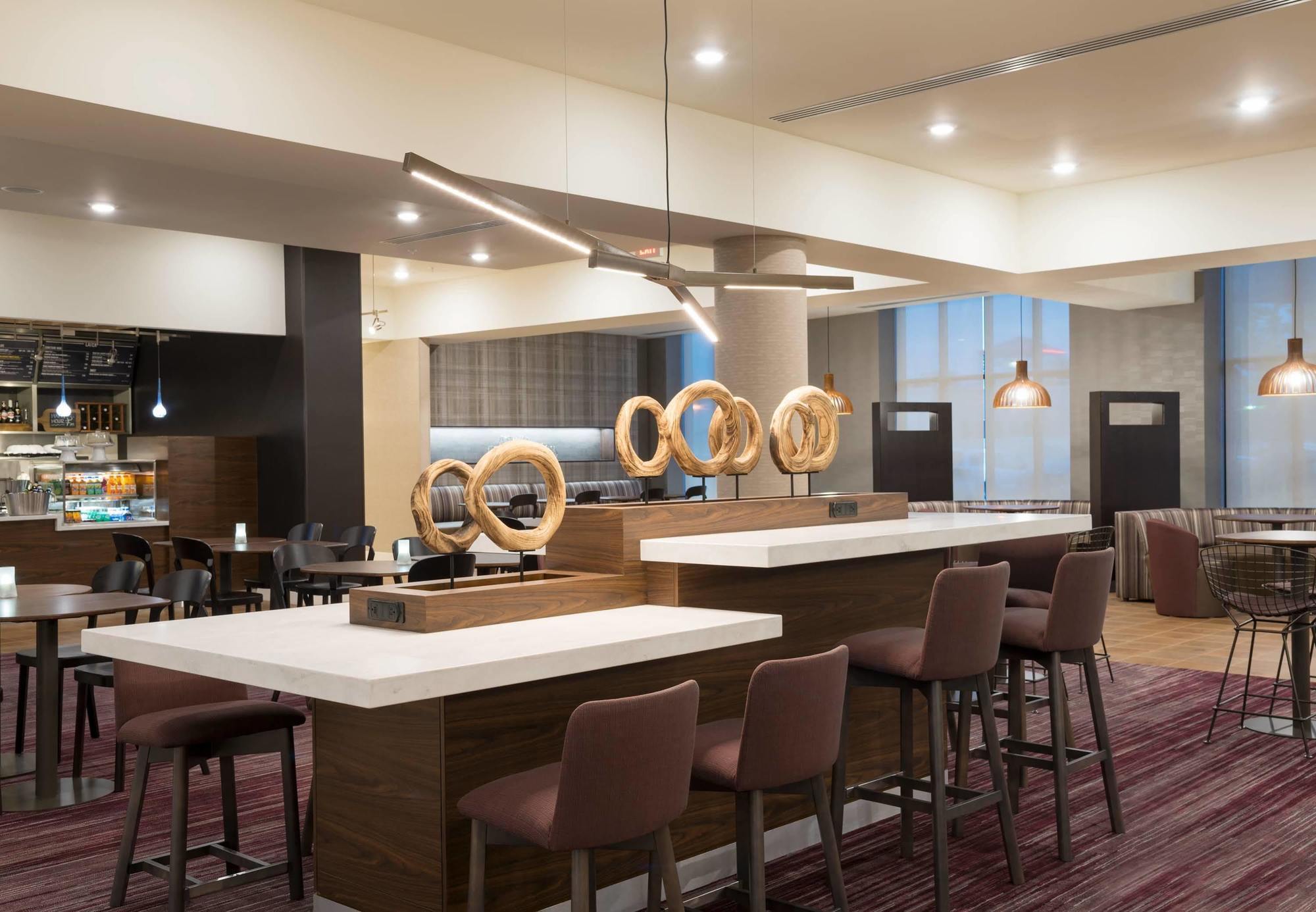 Courtyard By Marriott Mt. Pleasant At Central Michigan University Mount Pleasant Bagian luar foto
